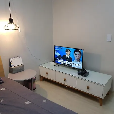 Naru Hostel Hongdae Private - Hostel
